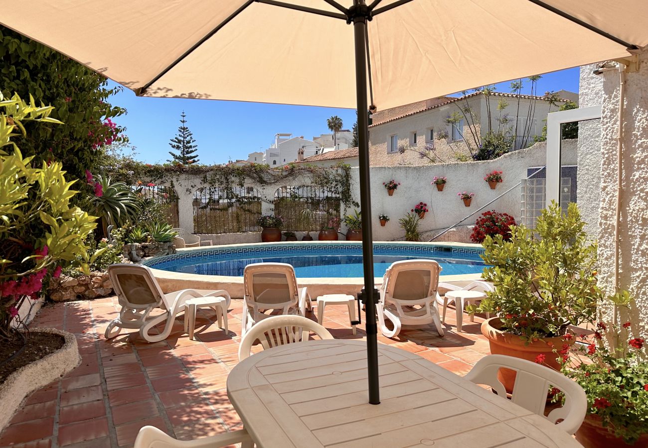 Ferienwohnung in Nerja - Chimenea 15 Private Pool and Parking by Casasol