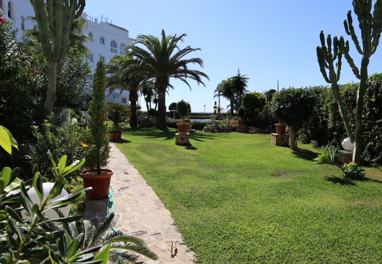 Ferienwohnung in Nerja - Stella Maris Beachfront 1B by Casasol