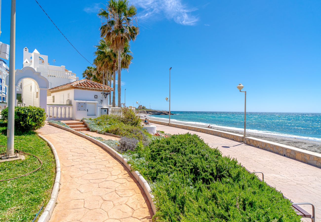 Ferienwohnung in Nerja - Stella Maris Beachfront 3A by Casasol