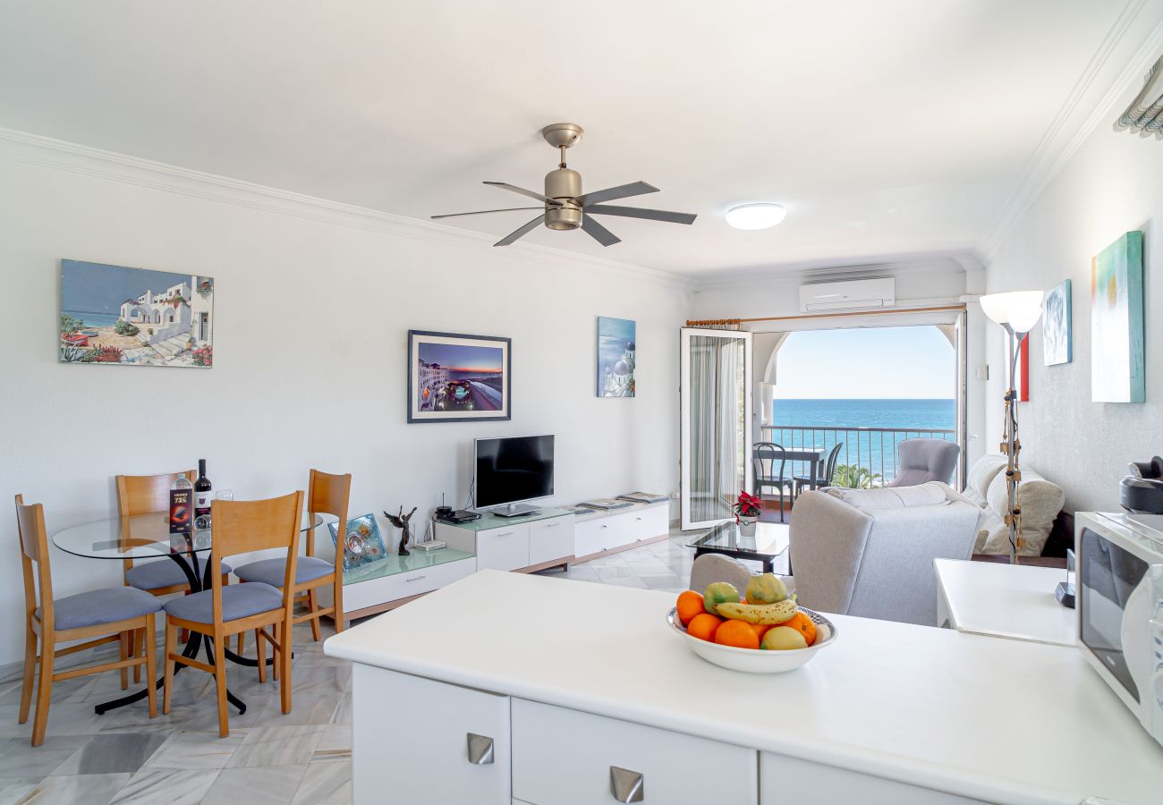 Ferienwohnung in Nerja - Stella Maris Beachfront 3A by Casasol