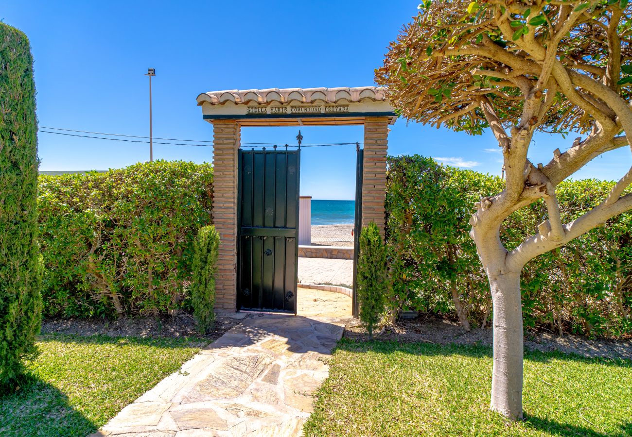 Ferienwohnung in Nerja - Stella Maris Beachfront 3A by Casasol